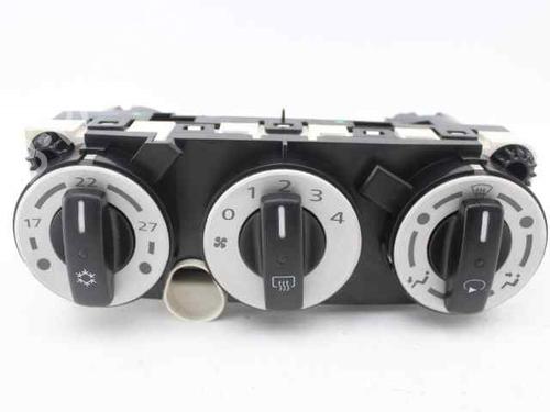 AC-Styringsenhed/Manøvreenhed MITSUBISHI COLT VI (Z3_A, Z2_A) 1.1 (Z31A, Z32A) (75 hp) 30048174