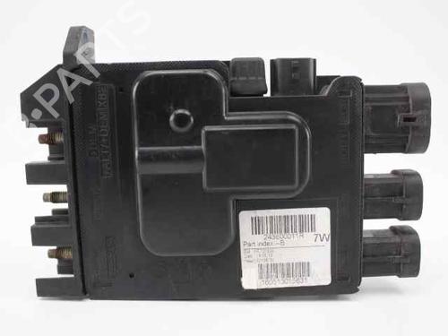 Used Fuse box RENAULT MEGANE III Grandtour (KZ0/1) 1.5 dCi (KZ09, KZ0D, KZ1G, KZ29, KZ14, KZ1W, KZ10, KZ1F,... (110 hp) 21049795