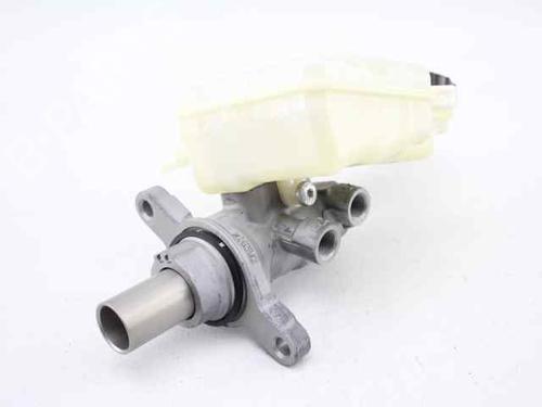 Used Brake master cylinder FORD FOCUS III 1.6 TDCi (115 hp) 19231085