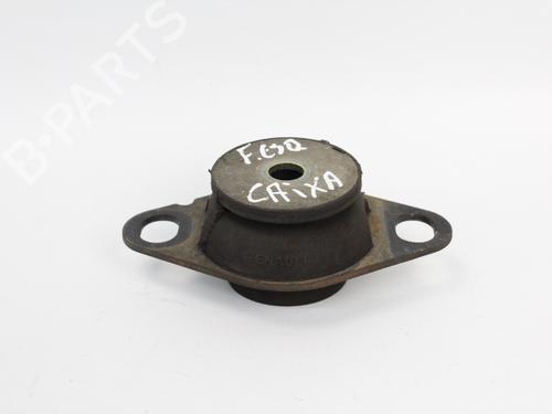 Used Gearbox mount RENAULT MEGANE I (BA0/1_) 1.4 16V (BA0D, BA1H, BA0W, BA10) (95 hp) 19203848