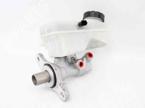 Used Brake master cylinder RENAULT CLIO IV Grandtour (KH_) 1.5 dCi 90 (KHN3, KHN4) (90 hp) 31936248