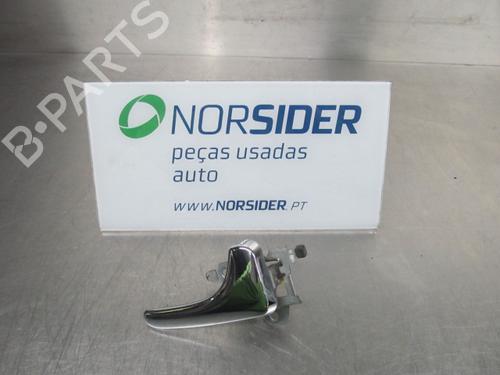 Used Front right interior door handle VOLVO V40 Estate (645) 1.6 (109 hp) 19194344