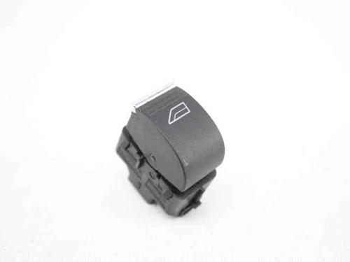 Used Right rear window switch FORD FOCUS III 1.6 TDCi (115 hp) 19231002