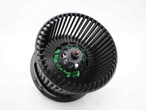 Used Heater blower motor TOYOTA AYGO (_B1_) 1.0 (KGB10_, KGB10R) (68 hp) 19242909