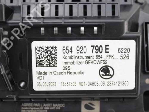 Instrument cluster SKODA KAMIQ (NW4) 1.5 TSI | BP32433127C47 