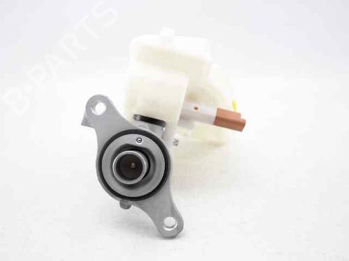 Brake master cylinder PEUGEOT 208 I (CA_, CC_) 1.2 VTI 82 | BP19245536M77 