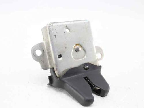 tailgate-lock-toyota-corolla-saloon-_e12_-2000-2001-2002-2003-2004-2005-2006-2007-2008-35889381 main image
