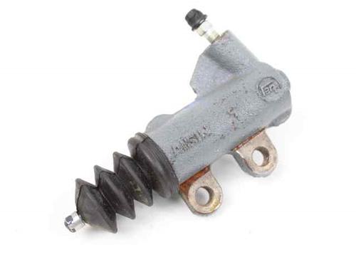 Clutch slavesylinder TOYOTA YARIS (_P9_) 1.0 VVT-i (KSP90_, KSP90R) (69 hp) 19216686