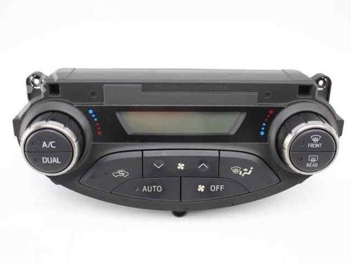 Used Climate control TOYOTA YARIS (_P13_) 1.5 Hybrid (NHP130_, NHP130) (101 hp) 19226617