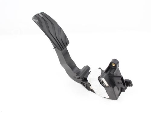 Pedal RENAULT TALISMAN Grandtour (KP_) 1.6 dCi 130 (130 hp) 21198770