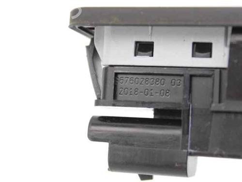 Tailgate handle PEUGEOT 208 I (CA_, CC_) 1.2 PureTech 82 | BP19229186C132 