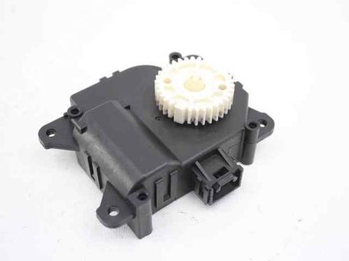 Used Electronic module TOYOTA YARIS (_P13_) 1.3 (NSP130_, NSP130) (99 hp) 19238871