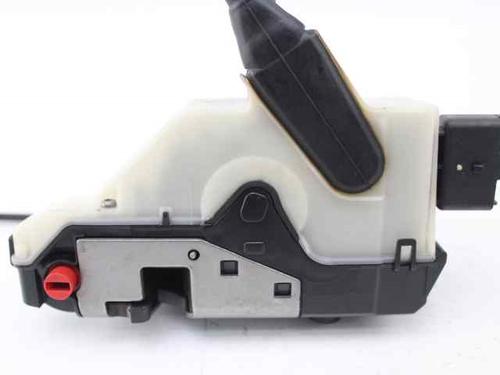 Rear left lock PEUGEOT 2008 I (CU_) 1.2 VTi | BP23201497C100