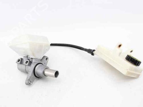 Used Brake master cylinder PEUGEOT 3008 I MPV (0U_) 1.6 HDi (114 hp) 30606756