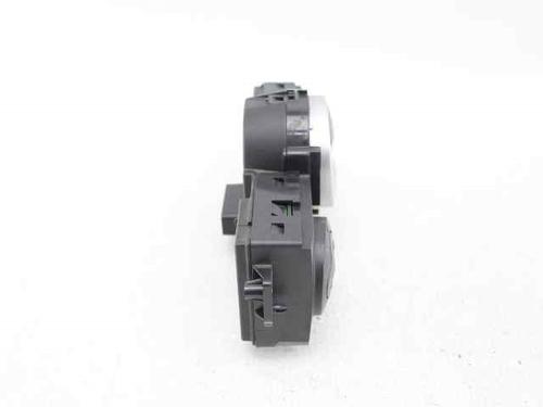 Climate control RENAULT CLIO III (BR0/1, CR0/1) 1.2 16V (BR02, BR0J, BR11, CR02, CR0J, CR11) | BP37456003I5 - Image 6