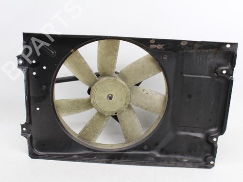 Used Radiator fan VW POLO Coupe (86C, 80) [1981-1994]  19207954