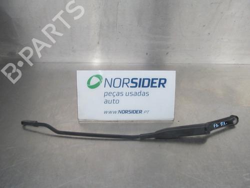 Used Front windshield wiper arm AUDI A4 B5 Avant (8D5) [1994-2002]  19197573