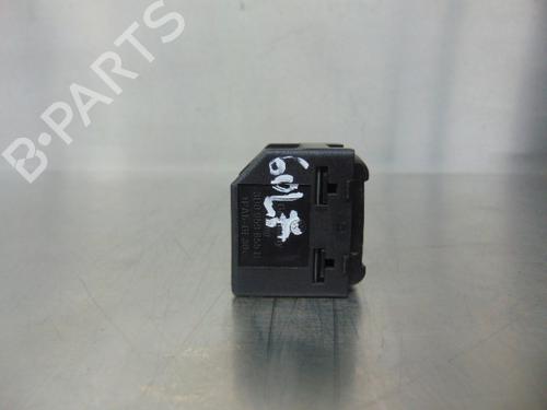 Right front window switch VW GOLF IV (1J1)  | BP19193799I26 