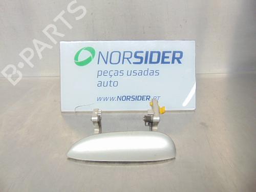 Used Front left exterior door handle KIA RIO I Hatchback (DC) [2000-2006]  19198729