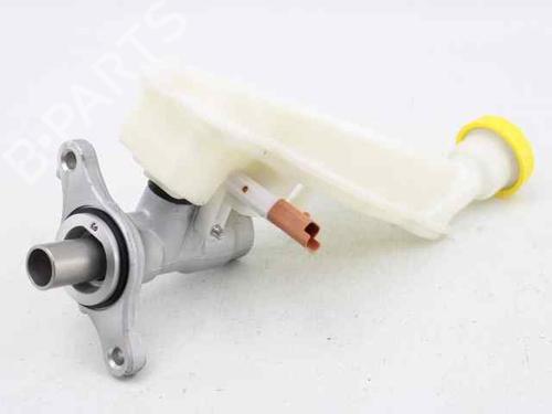 Used Brake master cylinder PEUGEOT 208 I (CA_, CC_) 1.2 VTI 82 (82 hp) 19240451