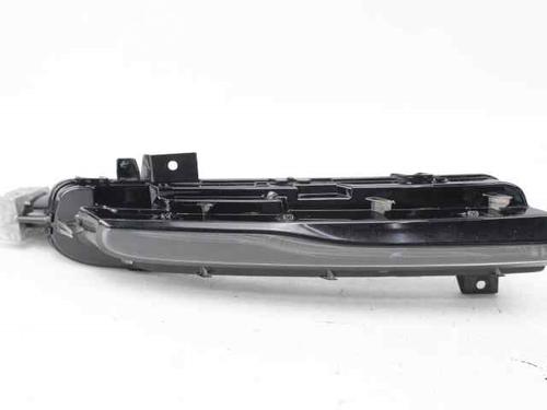 Used Right daytime light Right daytime light VOLVO V40 Hatchback (525) D2 (114 hp) 33279638 33279638