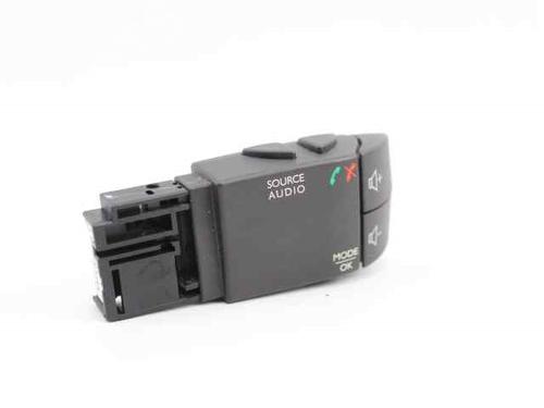 Used Switch RENAULT CLIO IV Grandtour (KH_) 1.5 dCi 90 (KHN3, KHN4) (90 hp) 19212729