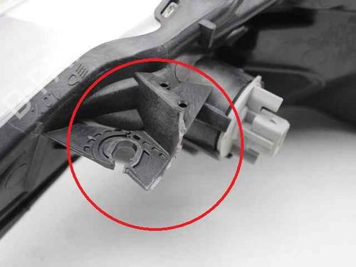 Right headlight PEUGEOT 107 (PM_, PN_) 1.0 | BP19241872C29 