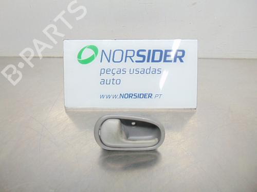Used Front left interior door handle KIA RIO I Hatchback (DC) [2000-2006]  19198678