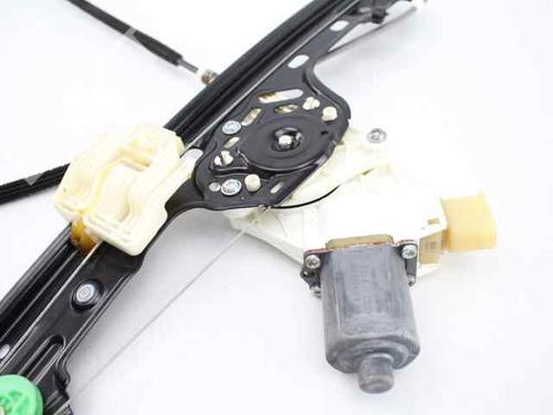 Front right window mechanism BMW 1 (E87) 120 i | BP19229313C23 