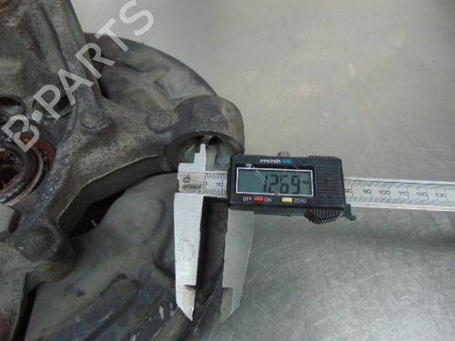 Right front steering knuckle VOLVO S60 I (384) 2.0 T | BP19198373M26 