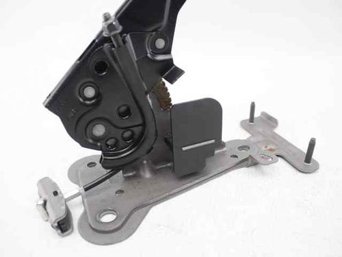 Hand brake PEUGEOT 208 I (CA_, CC_) 1.2 VTI 82 | BP19245510I18 