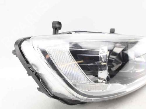 Right headlight VOLVO S60 II (134) D2 | BP33444713C29 - Image 3