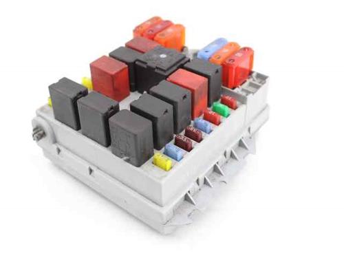 Used Fuse box ALFA ROMEO GT (937_) 1.9 JTD (937CXN1B) (150 hp) 19223349