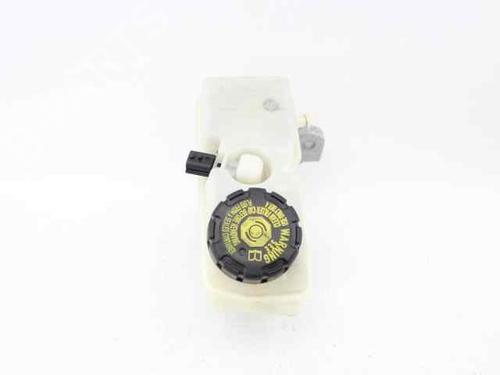 Brake master cylinder RENAULT CAPTUR I (J5_, H5_) 1.5 dCi 90 (J5N4, J5M5, J5MW, J5M6, J5AL, J5AJ) | BP32005803M77