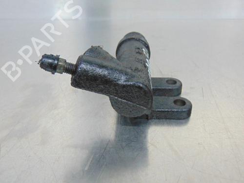 Clutch slave cylinder MAZDA 323 F VI Hatchback (BJ)  | BP19192236M113 