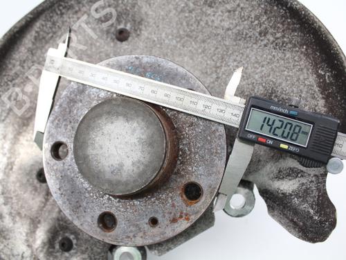Left rear steering knuckle AUDI A4 B8 (8K2) 2.0 TDI | BP19213338M27 