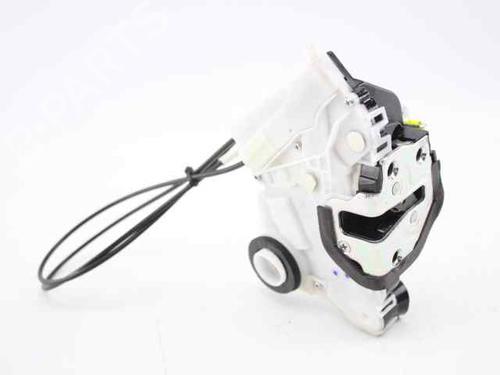 Used Front left lock TOYOTA YARIS (_P13_) 1.3 (NSP130_, NSP130) (99 hp) 19238876