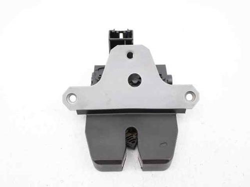 Used Tailgate lock VOLVO V40 Hatchback (525) D3 (150 hp) 19241196