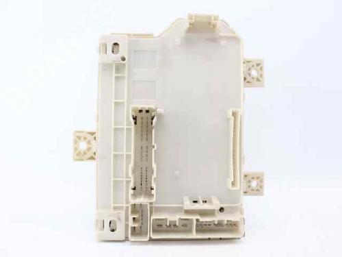 Caja reles / fusibles MITSUBISHI COLT VI (Z3_A, Z2_A) 1.1 (Z31A, Z32A) | BP30048205E1 