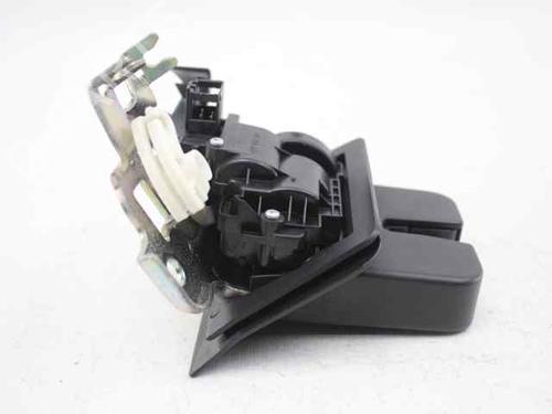 Tailgate lock AUDI A3 Sportback (8VA, 8VF) 1.6 TDI | BP21200204C101 