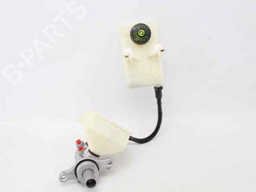 Used Brake master cylinder PEUGEOT PARTNER Box Body/MPV 1.6 HDi / BlueHDi 75 (75 hp) 33223398