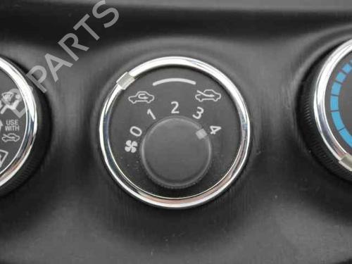 Climate control TOYOTA YARIS (_P13_) 1.0 (KSP130_, KSP130) | BP19235983I5 