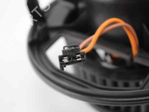 Heater blower motor SKODA OCTAVIA III Combi (5E5, 5E6) 1.6 TDI | BP19640101M62 