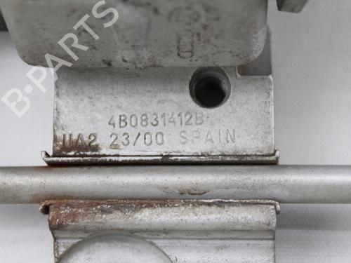 Dørhengsel/Dørstopper SEAT LEON (1M1) 1.4 16V | BP19214401C146 