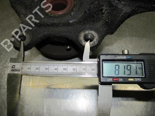 Left front steering knuckle RENAULT MEGANE I Classic (LA0/1_) 1.9 D (LA0A, LA0U, LA0R) | BP19185575M25 