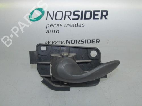 Used Rear left interior door handle FIAT PUNTO (188_) 1.2 16V 80 (188.233, .235, .253, .255, .333, .353, .639,... (80 hp) 19186300