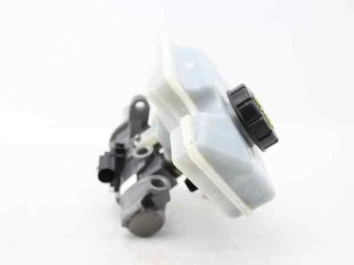 Brake master cylinder SKODA OCTAVIA III Combi (5E5, 5E6) 1.6 TDI | BP29761065M77 