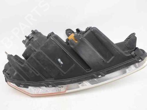 Left headlight HYUNDAI COUPE II (GK) 1.6 16V | BP19246115C28 