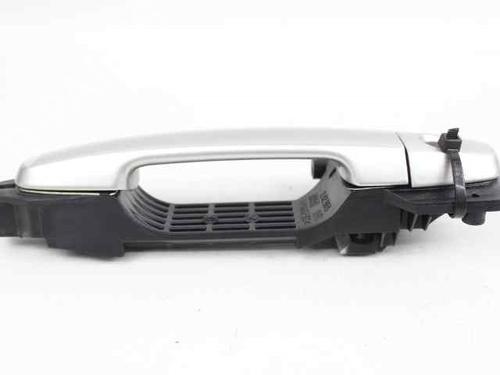Front left exterior door handle TOYOTA AVENSIS Estate (_T25_) 2.0 D-4D (CDT250_, CDT250R) | BP19218574C128 