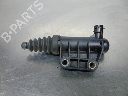 Clutch slave cylinder FIAT GRANDE PUNTO (199_) 1.3 D Multijet | BP19196192M113 